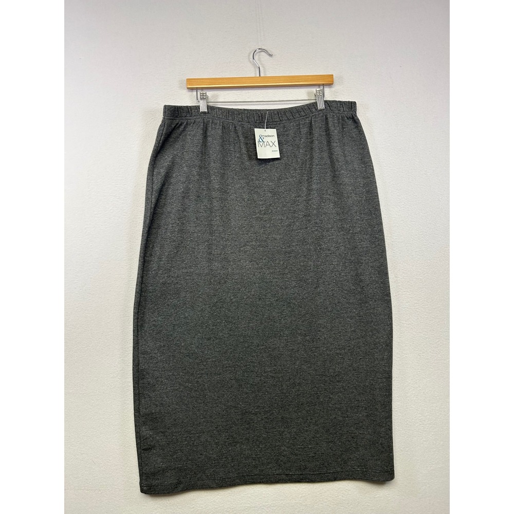 Minimalist Madison & Max Woman 1X Charcoal Gray Jersey Midi Skirt